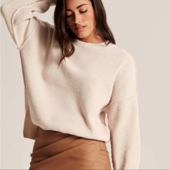 Abercrombie and Fitch Soft AF oversized sweater - Picture 4 of 9